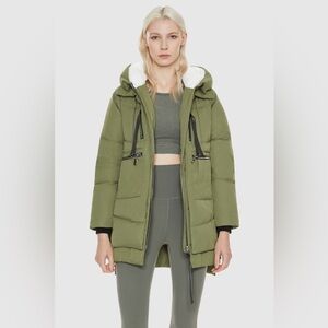 Orolay Women's Thickened Down Jacket